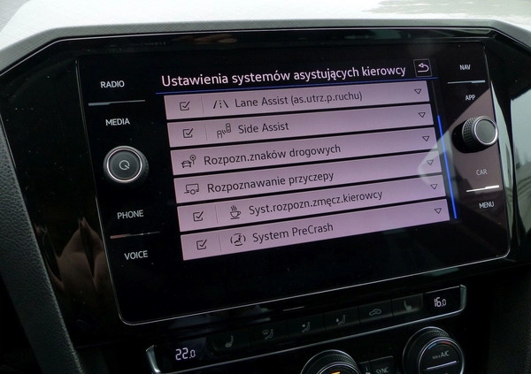 Volkswagen Passat cena 102900 przebieg: 59000, rok produkcji 2019 z Pasłęk małe 379